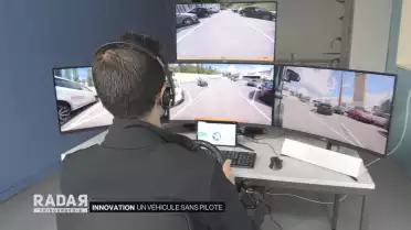 Une voiture conduite à distance