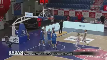 Fribourg Olympic continue de grandir