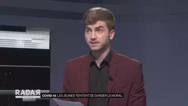 Les jeunes tentent de garder le moral