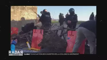 Evacuation des zadistes de la colline du Mormont
