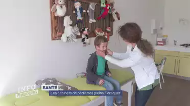 Les cabinets pédiatriques fribourgeois sont pleins à craquer