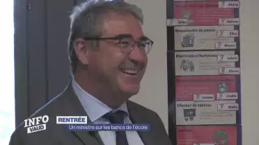 Un ministre de retour sur les bancs de l&#039;école