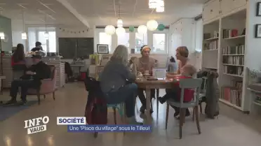 Une &quot;Place du village&quot; sous le Tilleul