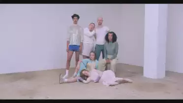 While I&#039;m Falling de Elyn