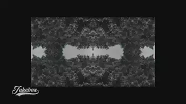 Au milieu du feu, il est leur guide de Kalkas