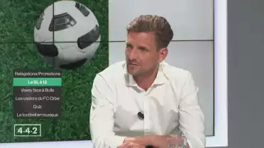 La Super League passera à 12