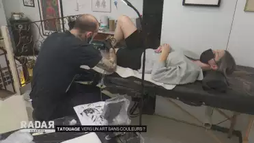 Tatouage : Vers un art sans couleurs ?