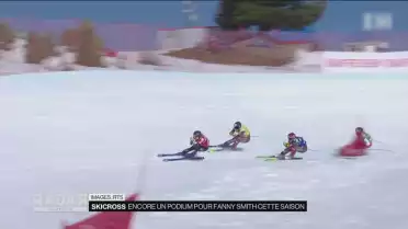 Encore un podium pour Fanny Smith cette saison