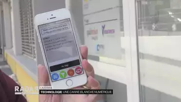 Une canne blanche numérique dans l&#039;espace public