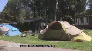 C&#039;est le cagnard sous la tente
