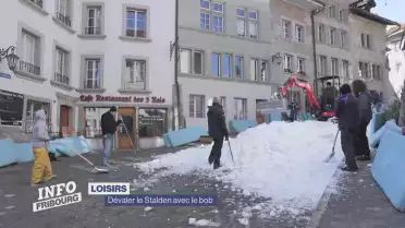 La piste de luge de retour en Basse-Ville de Fribourg