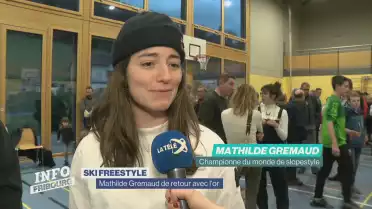 Mathilde Gremaud accueillie avec de l&#039;or autour du cou