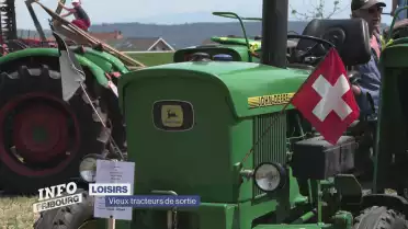 Vieux tracteurs à l&#039;honneur