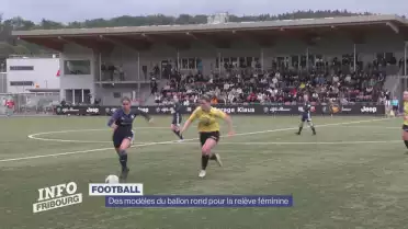 Des modèles du ballon rond pour la relève féminine