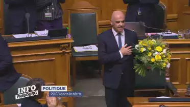 La politique dans le rétro 2023