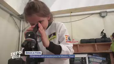 D&#039;élèves à astronautes pour la Mission Titan