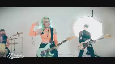 Song For The Girls de Seraina Telli