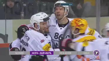 Fribourg-Gottéron remporte un match capital à Berne