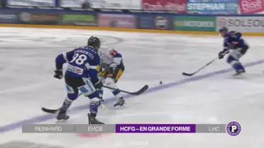 Fribourg a recollé à la tête du classement de NL