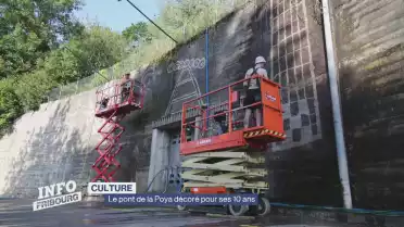 Le pont de la Poya décoré pour ses 10 ans