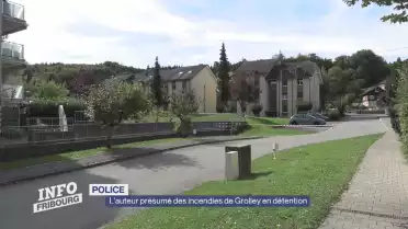 Véhicules incendiés à Grolley et interpellation à Courtepin