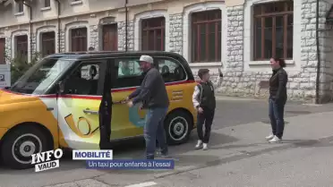 Un taxi pour enfants à l&#039;essai