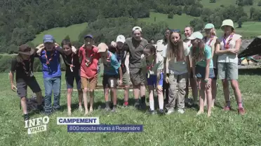 Un camp romain construit par des scouts