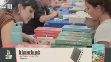 Le livre sur les quais