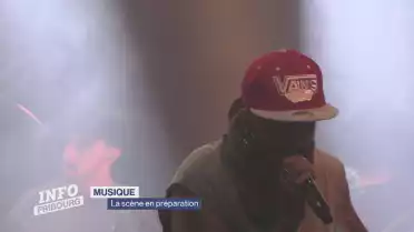 La scène en préparation