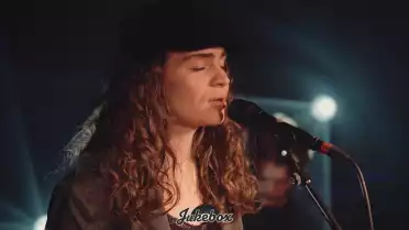 Enjoy the Show de Sanaë