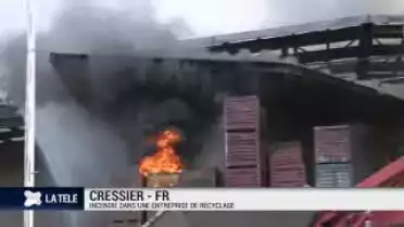 Incendie dans une entreprise à Cressier (FR)