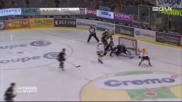 Hockey : Fribourg s&#039;incline face à Zoug 4-0 à domicile