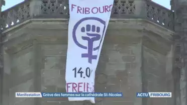 La grève des femmes sur la cathédrale