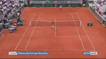 Partie interrompue entre Wawrinka et Federer