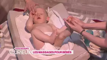 Faire un massage à un bébé