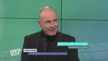 Piccard vise un tour du monde en avion à hydrogène