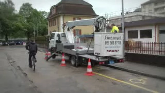 Réussir du 26.06.12 - Electricien de réseau