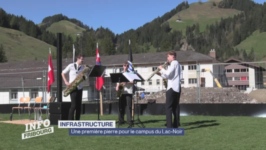 Une première pierre pour le campus du Lac-Noir