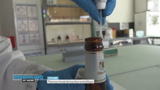 Place au travail de la police scientifique