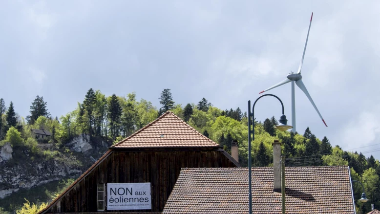 La population de St-Brais (JU) rejette de justesse le parc solaire