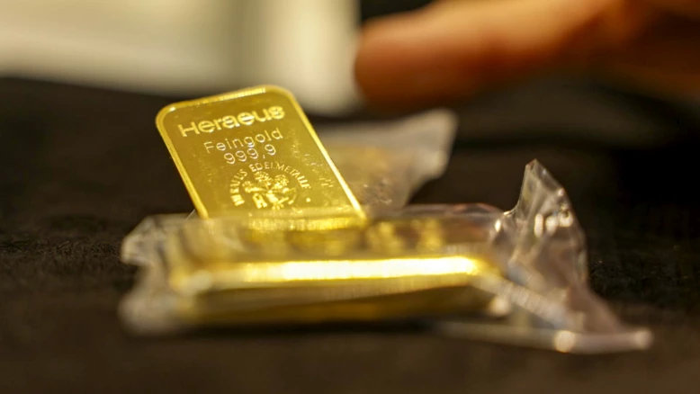 L'once d'or franchit 4 000 $ après une hausse record de 55%