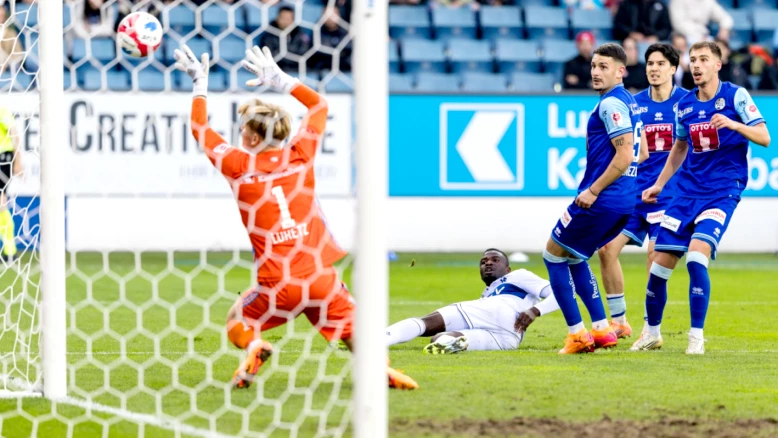 Super League: Lausanne tenu en échec 2-2 à Lucerne après buts tardifs