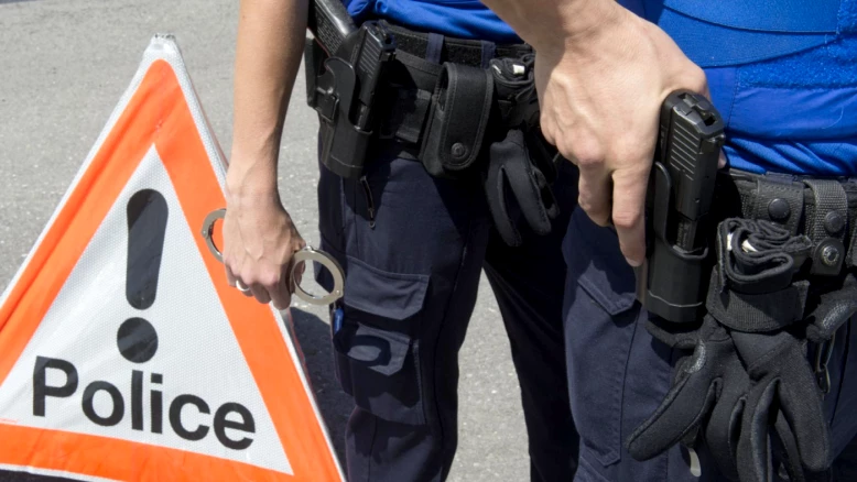 4 personnes interpellées à Neuchâtel pour escroqueries au faux policier