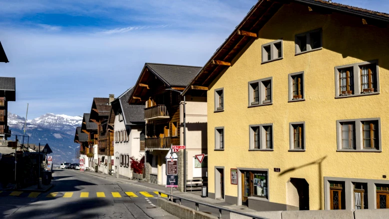 Valais: quatre crédits d'engagement pour routes, ponts et rivière