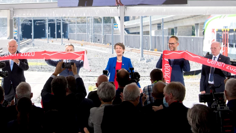 Transfert de la route au rail dans les Alpes: fret transalpin en recul