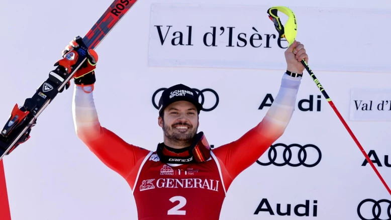 Loïc Meillard de retour à Val d'Isère : victoire en géant