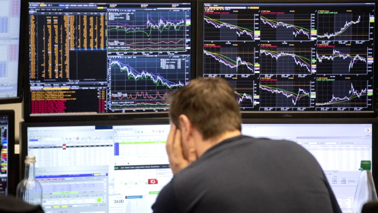 La Comco inflige 237,5 millions d'amendes à 20 banques pour collusion