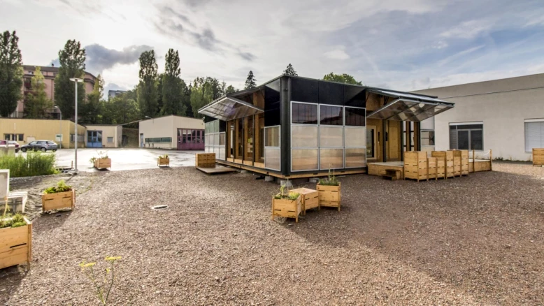 NeighborHub: maison solaire à Fribourg cherche repreneur, frais 750k–1M