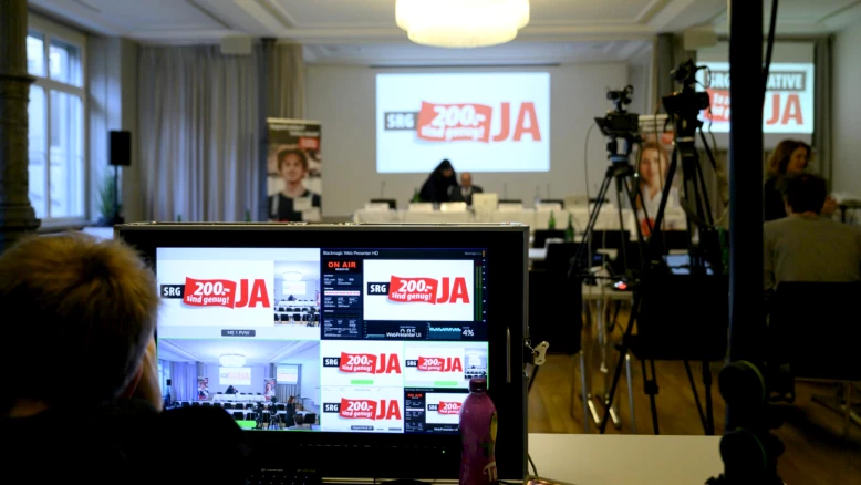 Sondage: légère majorité pour réduire la redevance SSR à 200 francs