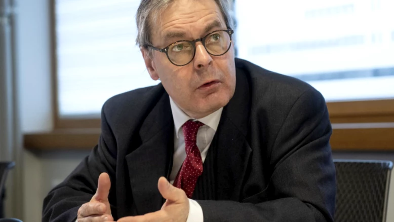 Le tribunal fédéral refuse la récusation du procureur Pierre Aubert